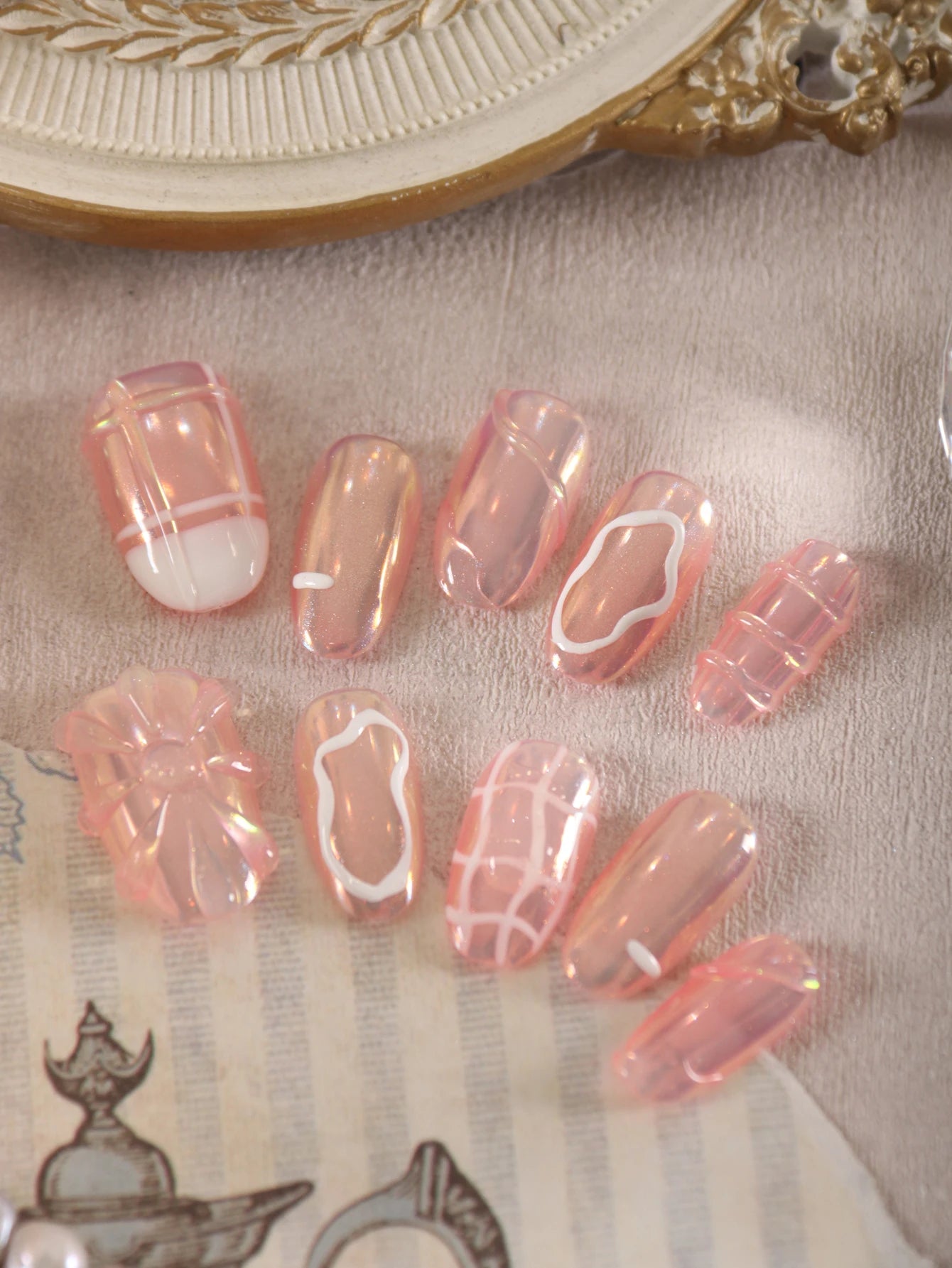 10Pcs Press on Nails Short Brown Nails Halation Acrylic Press on Nails Fake Nails Includes 1 Sheet Adhesive Tabs & 1 Pc Mini File