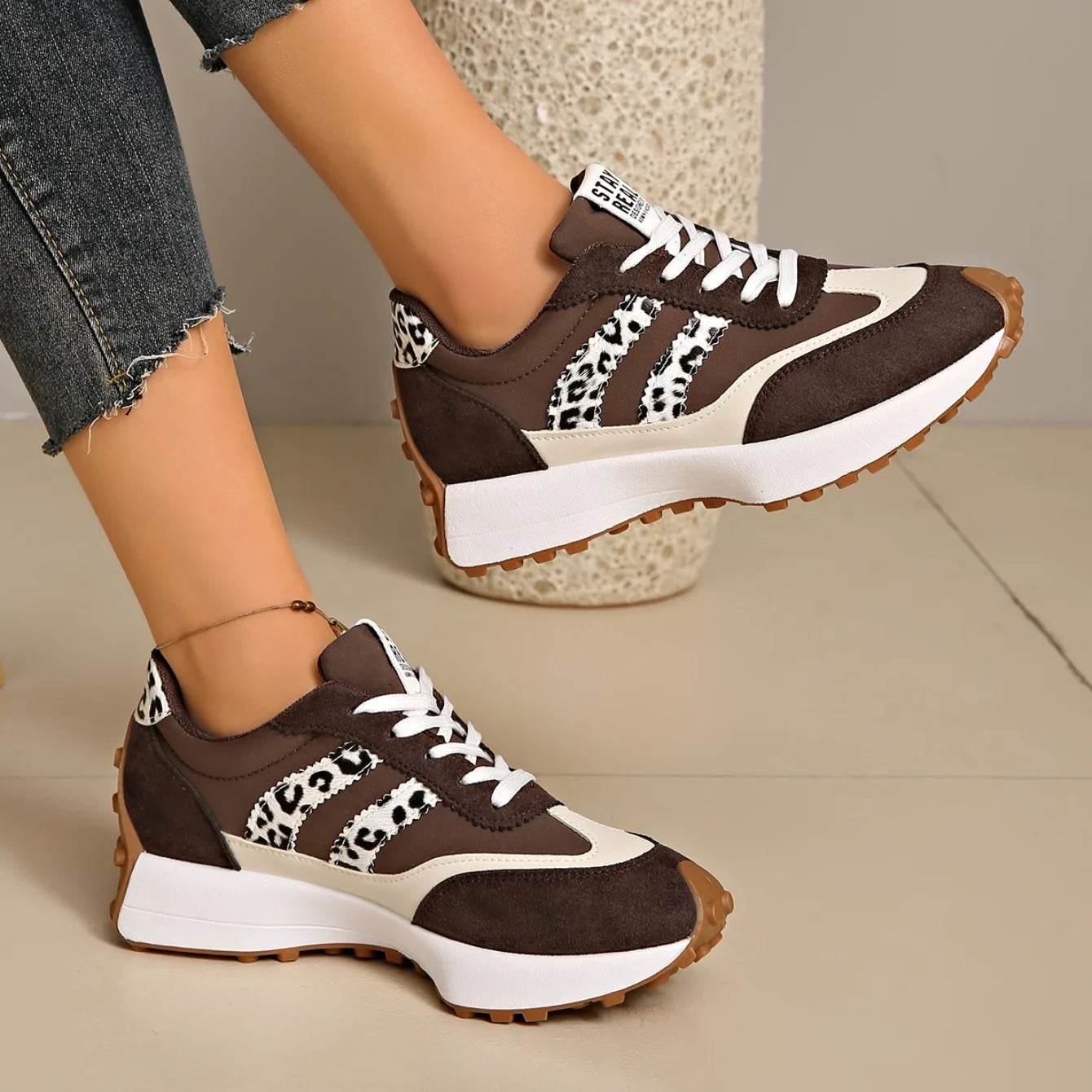 New 2025 Women Sneakers Thick Bottom Casual Fashion Sneakers Women Lightweight Soft Bottom Sport Shoes Women Summer Mesh Shoes