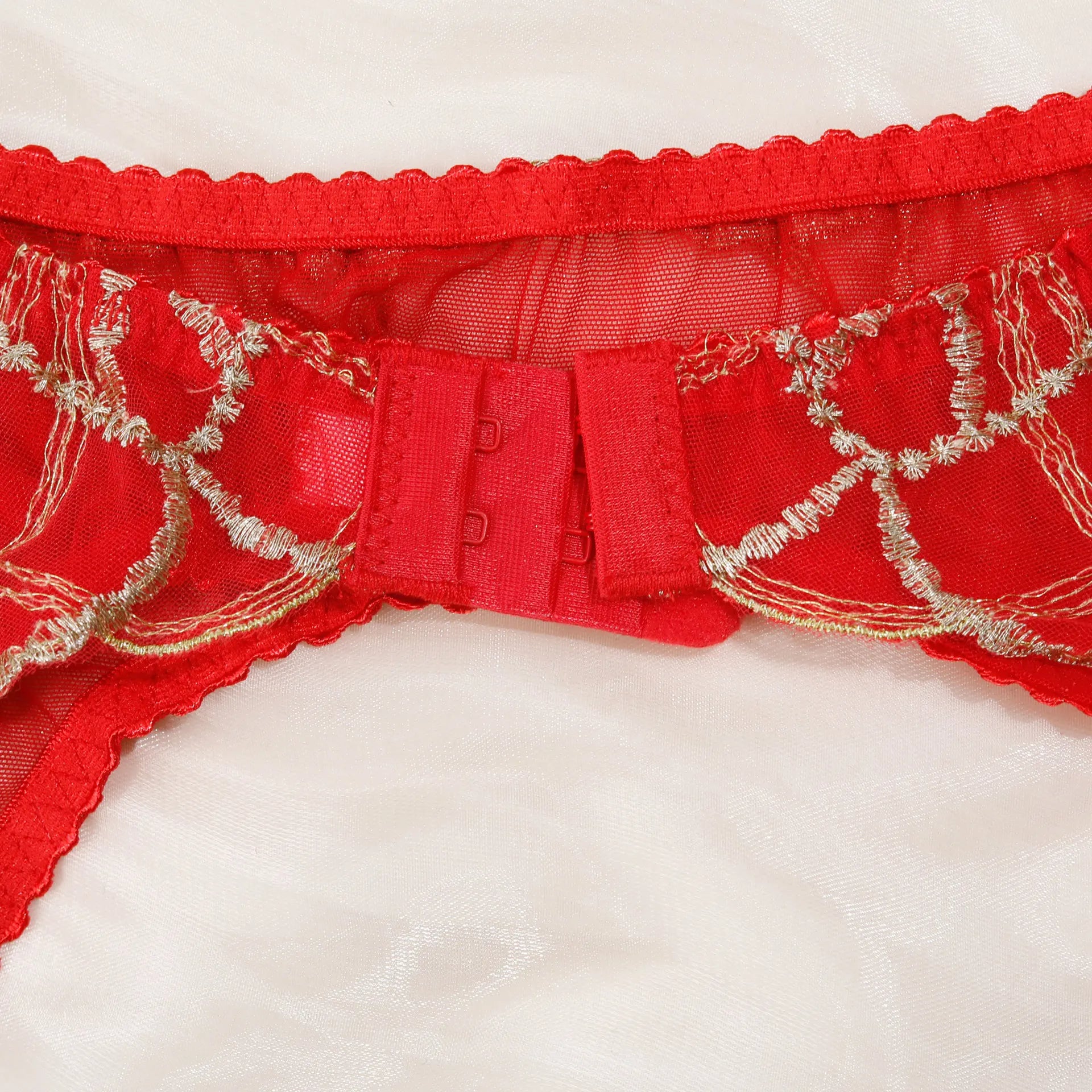 Diccvicc Elegant Lace Lingerie See Through Embroidery Floral Women Underwear 3 Pieces Bra Garter Set Sexy Outfit Intimate Kits