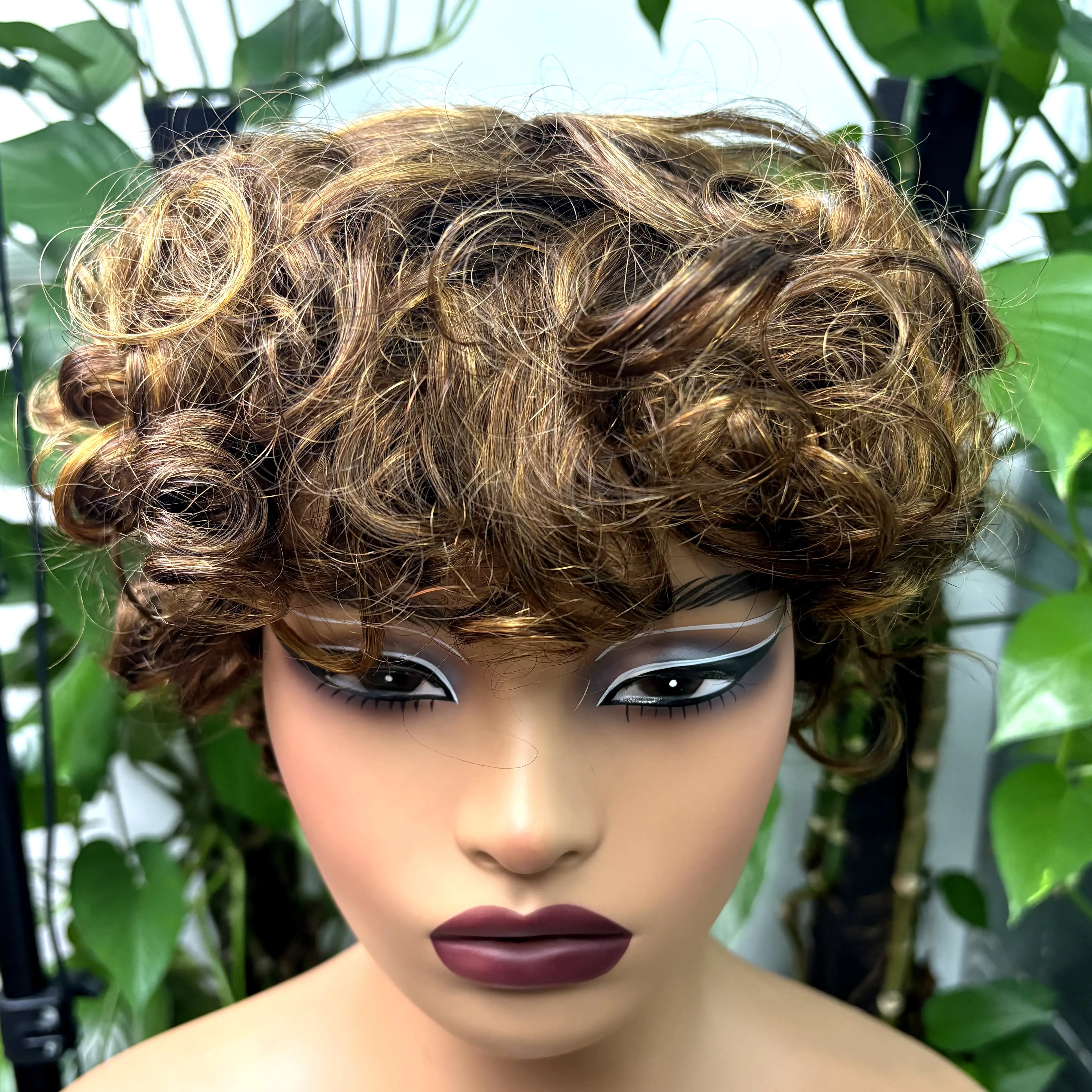 Full Machine Made Loose Wavy Bob Wig Human Hair Wigs 220% Short Colored Bouncy Curly Gluelesss Human Hair Wigs with Bangs