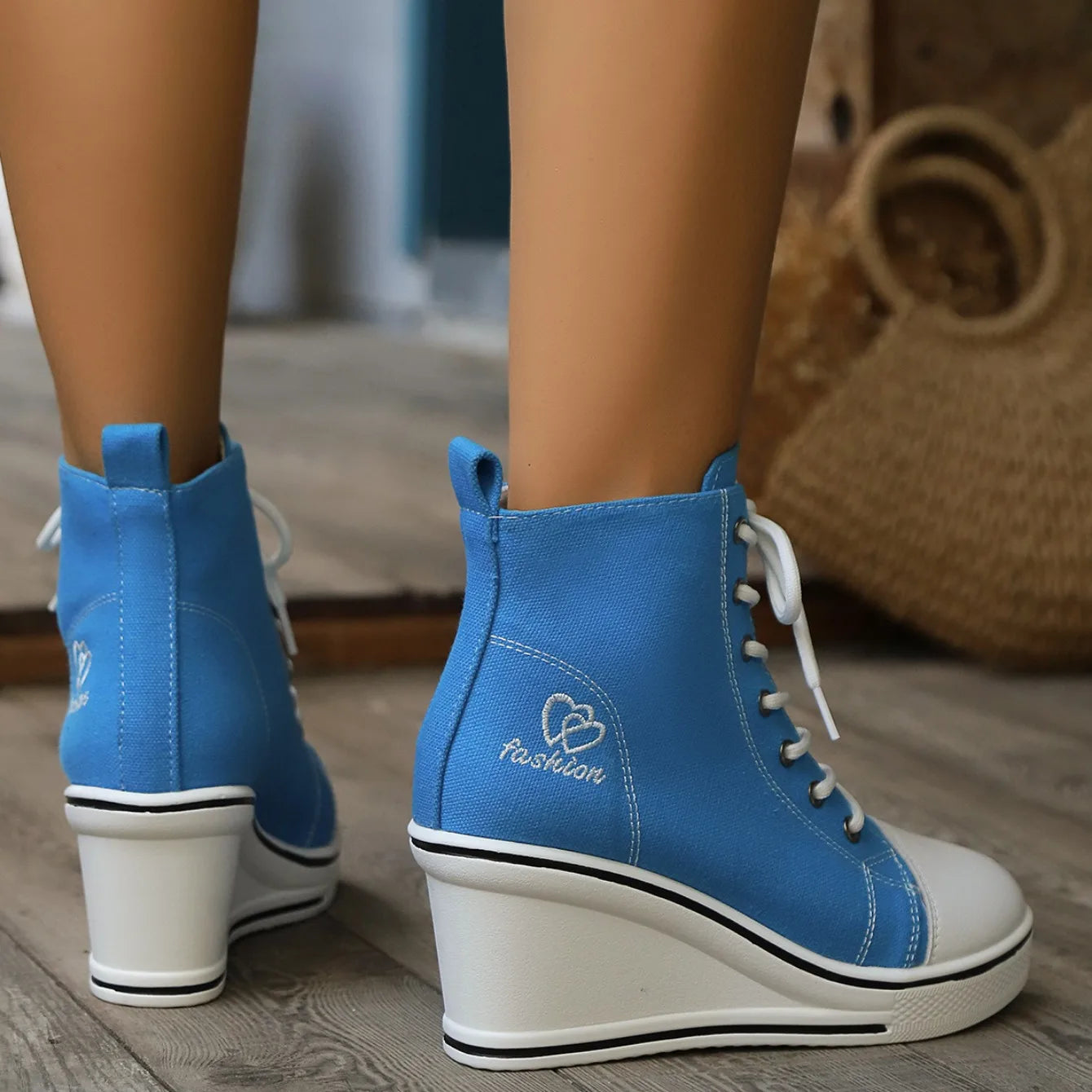 Women Sneakers 2024 New High Tops Wedge Fashion Platform Sneakers Woman Lace Up Height Increase Casual Canvas Shoes for Women