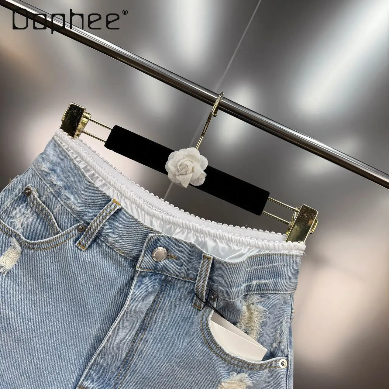 Summer 2025 New French Retro Lace Splicing Ripped Rough Edge Fake Two-piece Denim Shorts Spice Girl Y2K High-waisted Slim Jeans