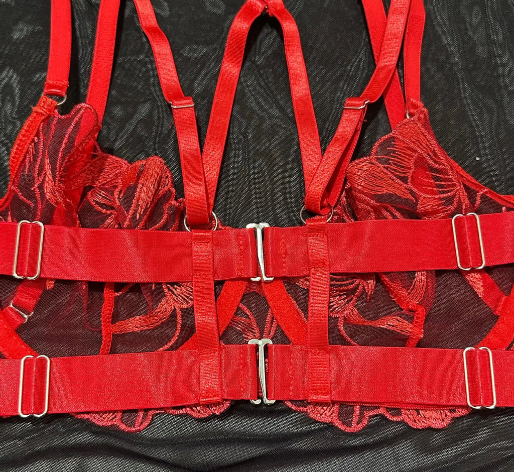 Diccvicc Sensual Lingerie Floral Lace Halter Bra Fancy Garter Set See Through Women Sexy Underwear Fine Exotic Intimate Outfits