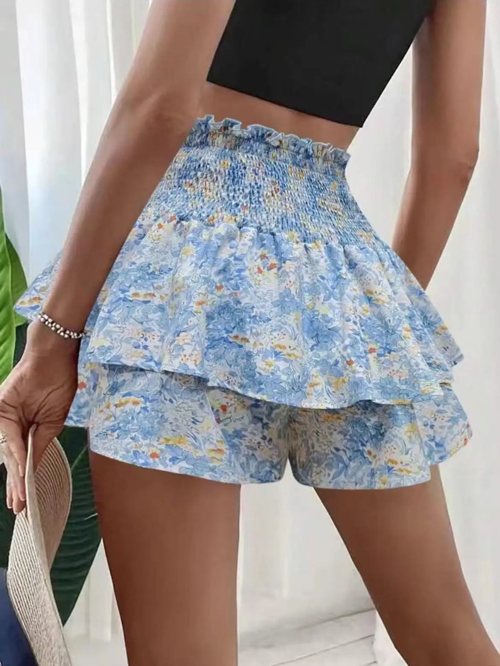 New Summer 2025 Women's Hot Pants Floral Fashion Elastic Waist Lace Hot Girl Girl Versatile Casual Layered Short Skirt